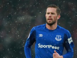 宝马120im运动版